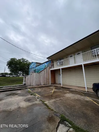 $875 | 162 East Race Street, Unit 31, Kingston, TN 37763