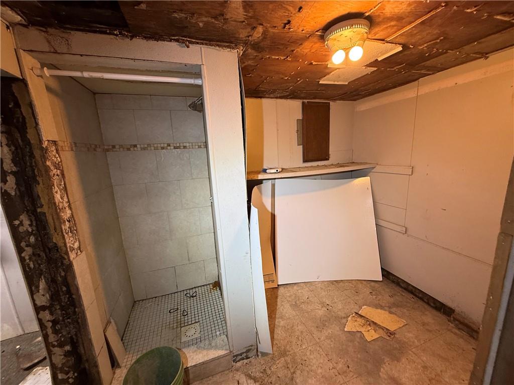 204 McCoy Road McKees Rocks, PA 15136 - Photo 14 of 25 a view of front door