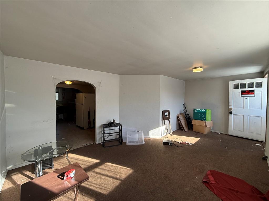 204 McCoy Road McKees Rocks, PA 15136 - Photo 5 of 25 a living room with furniture
