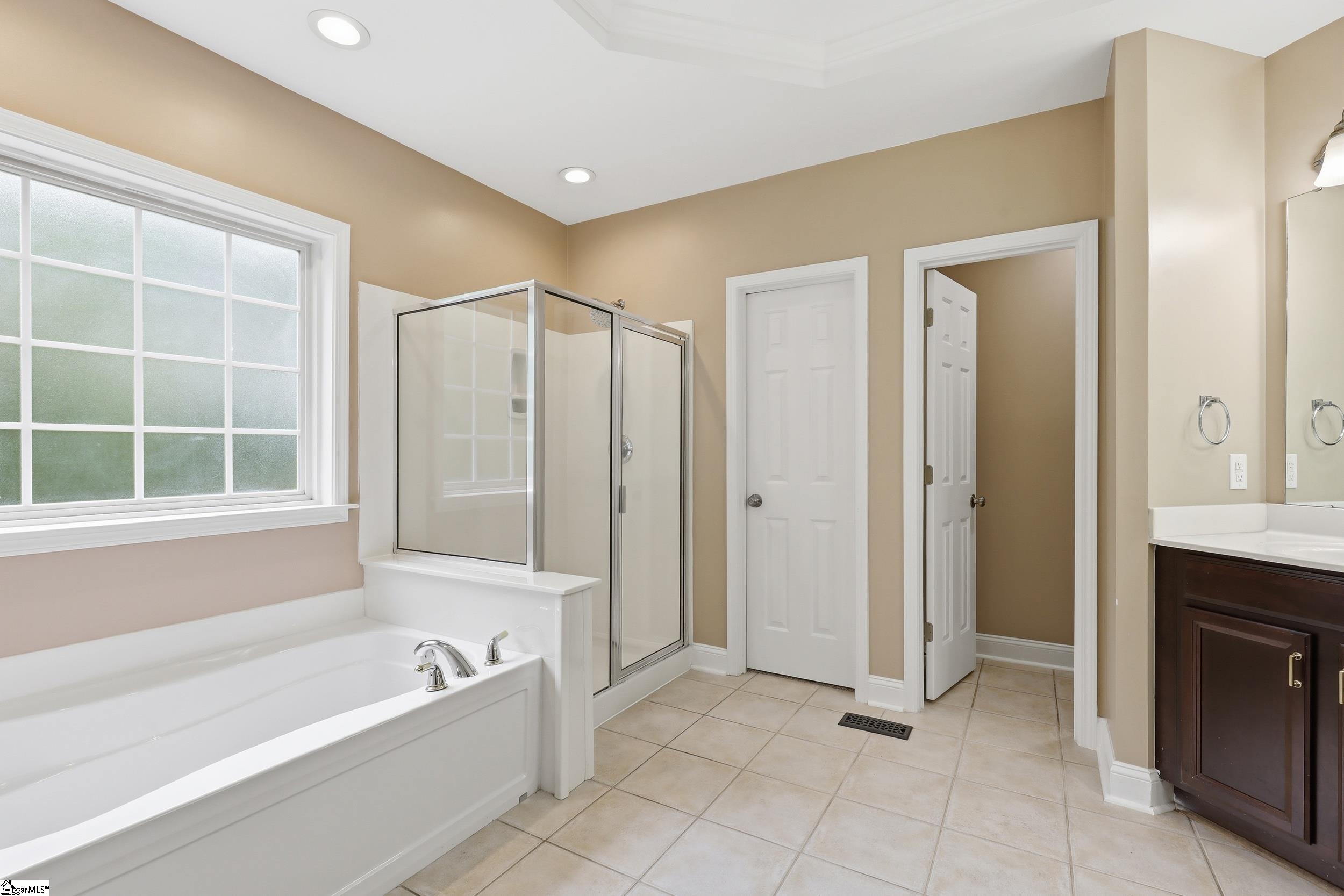 100 Yorkswell Lane Greenville, SC 29607 - Photo 19 of 33