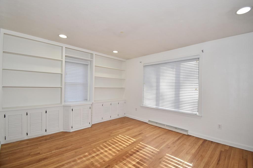 18 French Street Springfield, MA 01104 - Photo 16 of 39