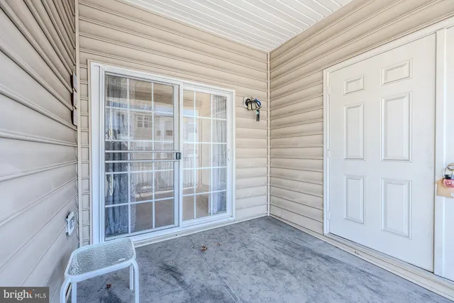 $399,900 | 2667 Sheffield Hill Way, Unit 168, Woodbridge, VA 22191