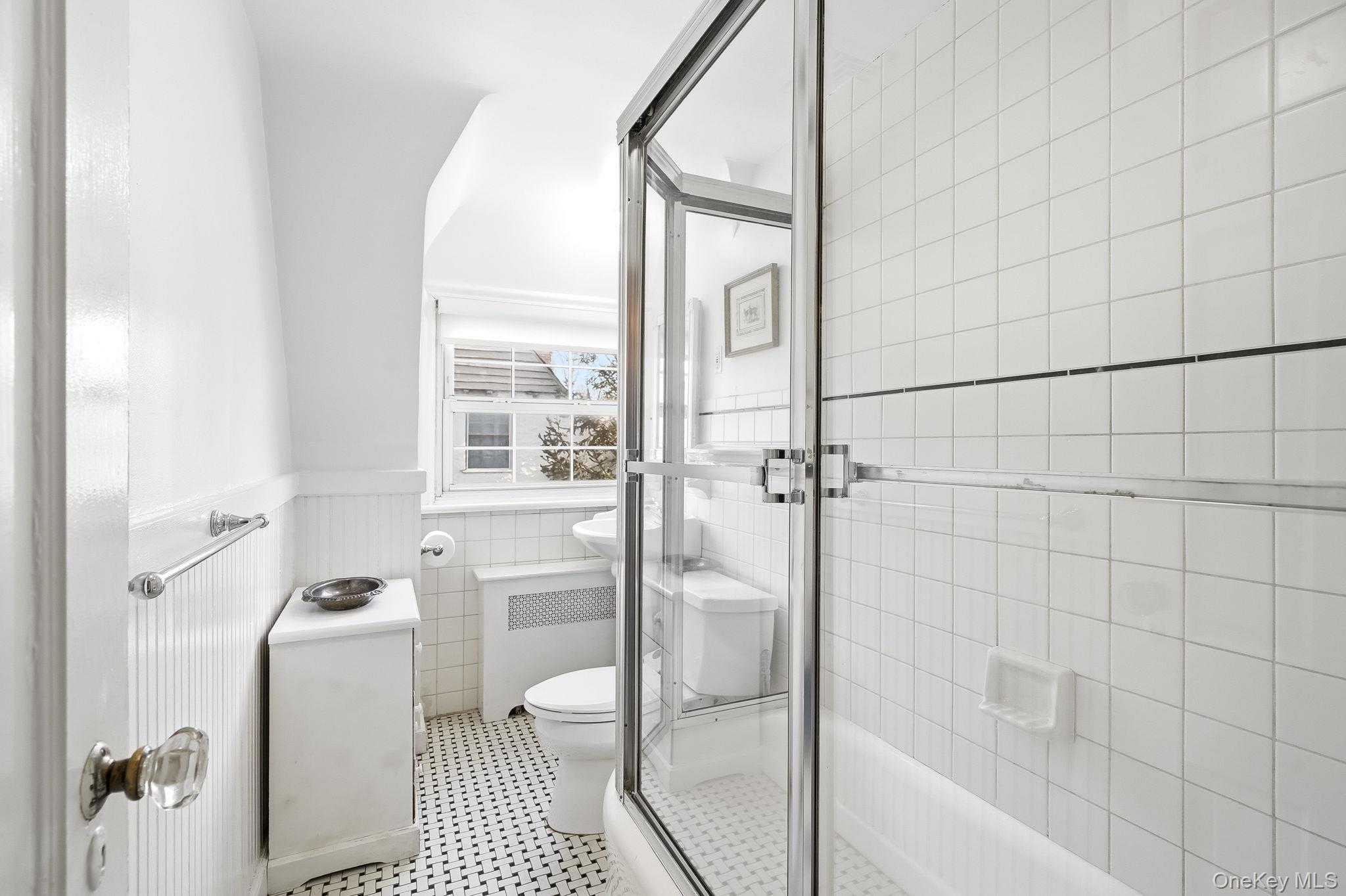 27 Valley Road Scarsdale, NY 10583 - Photo 19 of 41