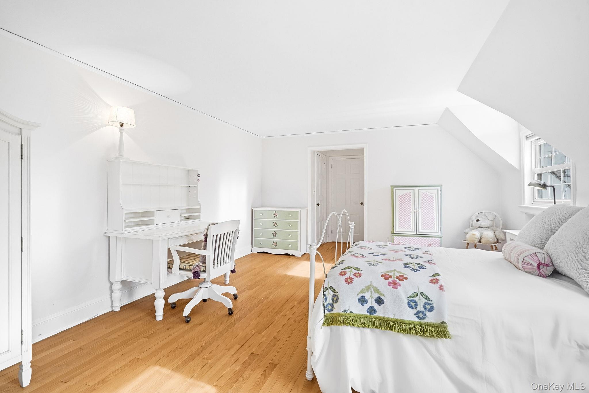 27 Valley Road Scarsdale, NY 10583 - Photo 23 of 41