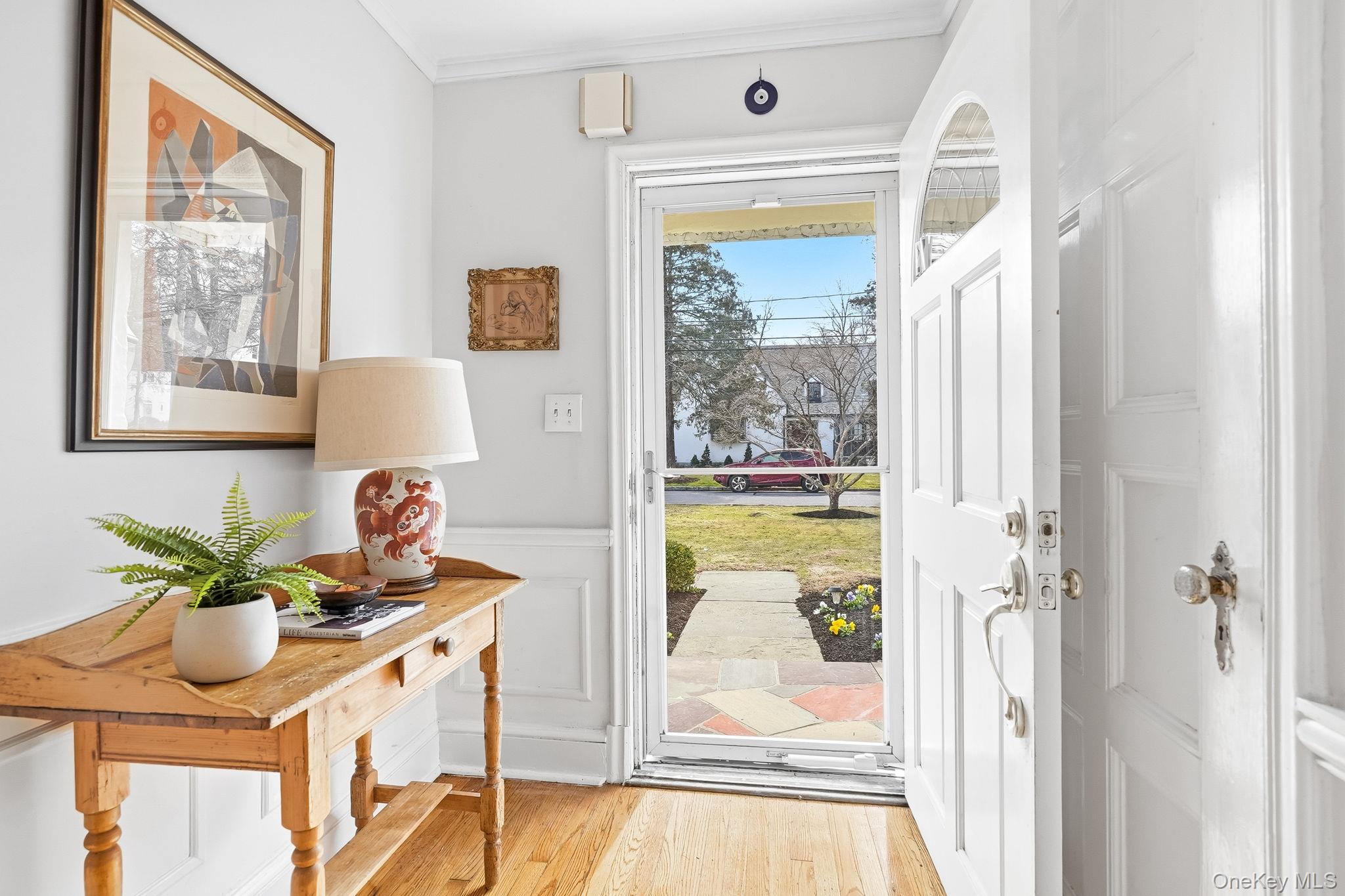 27 Valley Road Scarsdale, NY 10583 - Photo 3 of 41