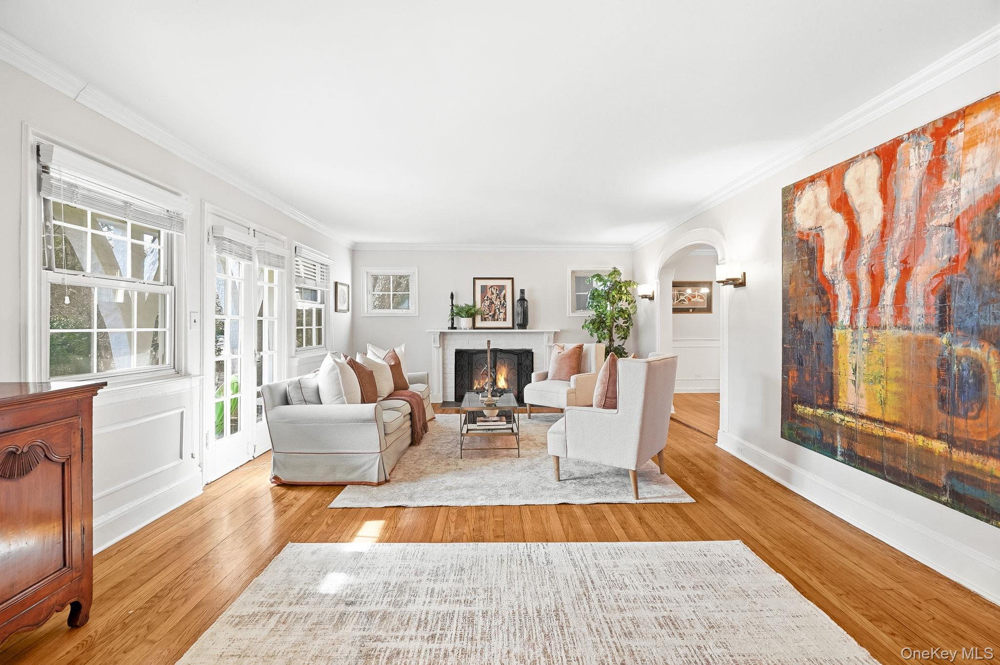 27 Valley Road Scarsdale, NY 10583 - Photo 5 of 41