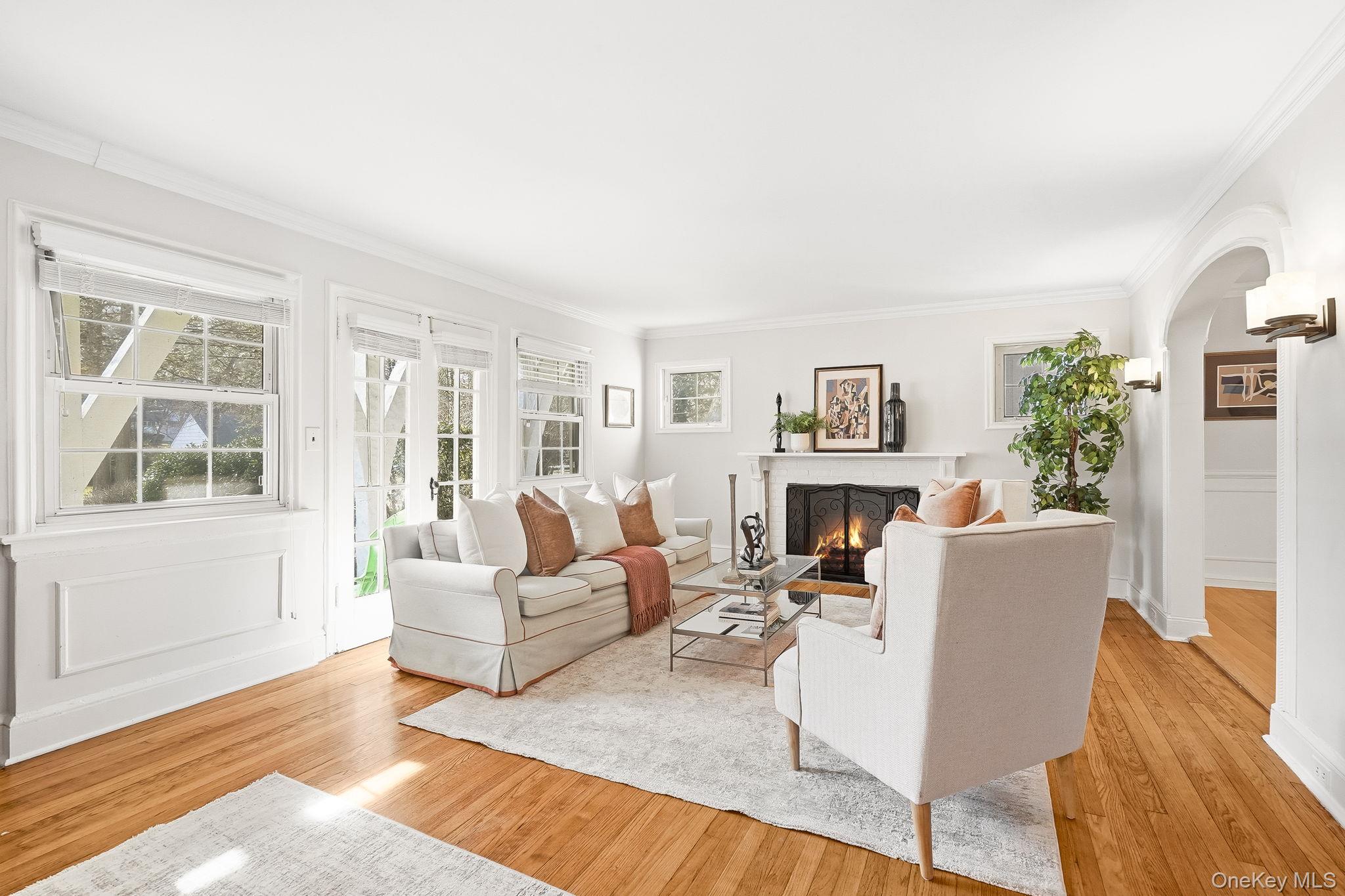 27 Valley Road Scarsdale, NY 10583 - Photo 6 of 41