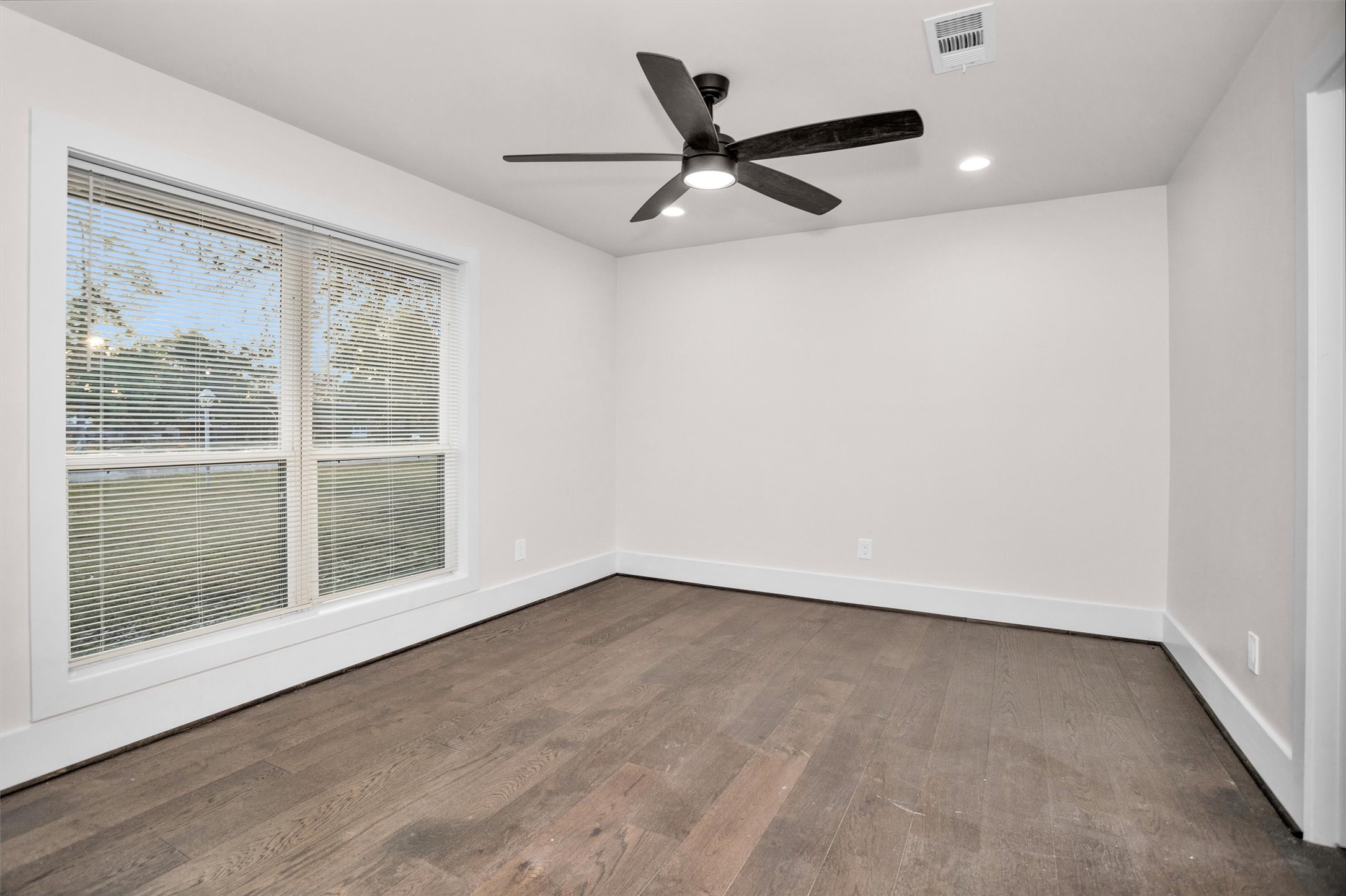 4323 Tilson Lane Houston, TX 77041 - Photo 16 of 34