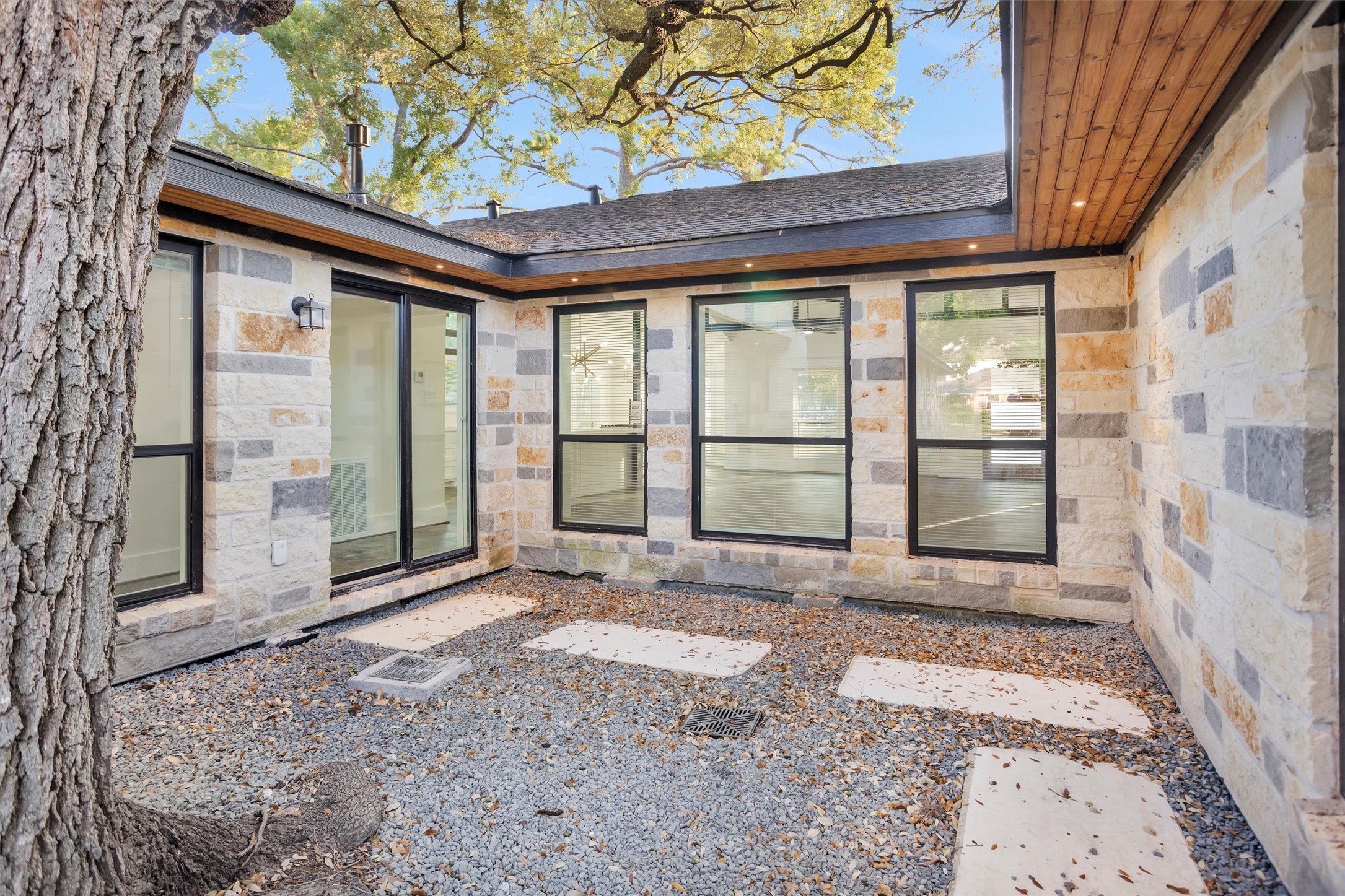 4323 Tilson Lane Houston, TX 77041 - Photo 29 of 34