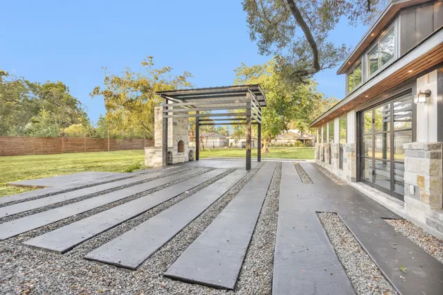 $875,000 | 4323 Tilson Lane, Houston, TX 77041