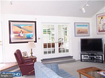 552 Moreboro Road Hatboro, PA 19040 - Photo 4 of 12 Living Room