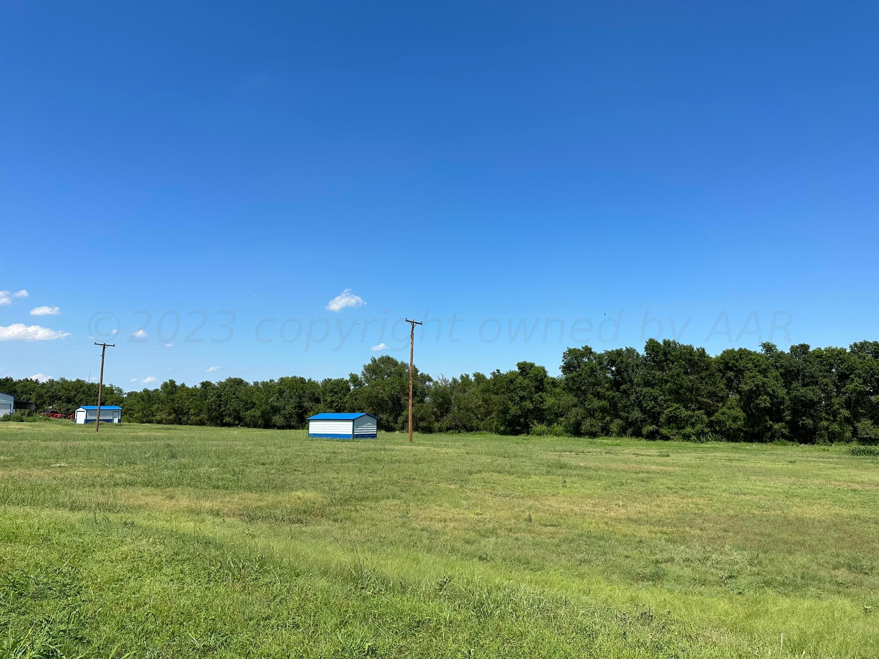 700 North Texas Street Shamrock, TX 79079 - Photo 42 of 47 a view of outdoor space and yard