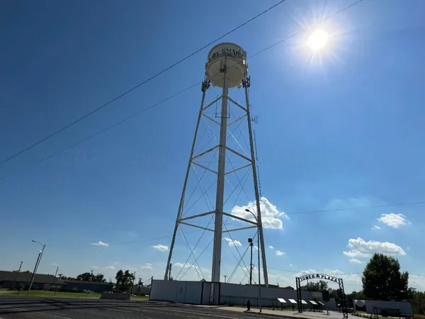 $145,000 | 700 North Texas Street, Shamrock, TX 79079