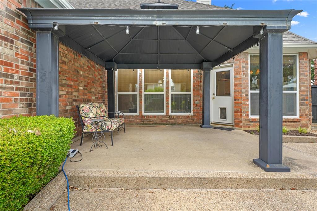 525 Springhill Drive Hurst, TX 76054 - Photo 28 of 40