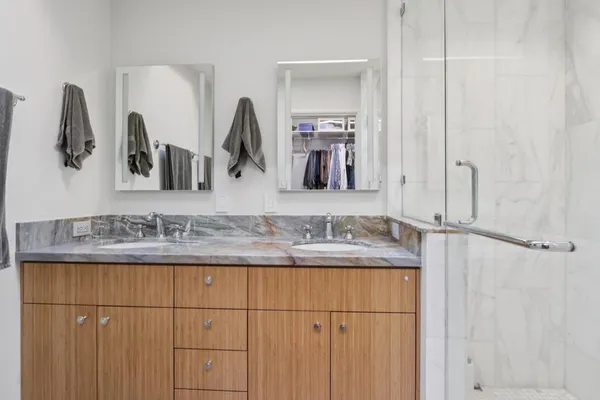 $12,500 | 325 University Drive, Menlo Park, CA 94025