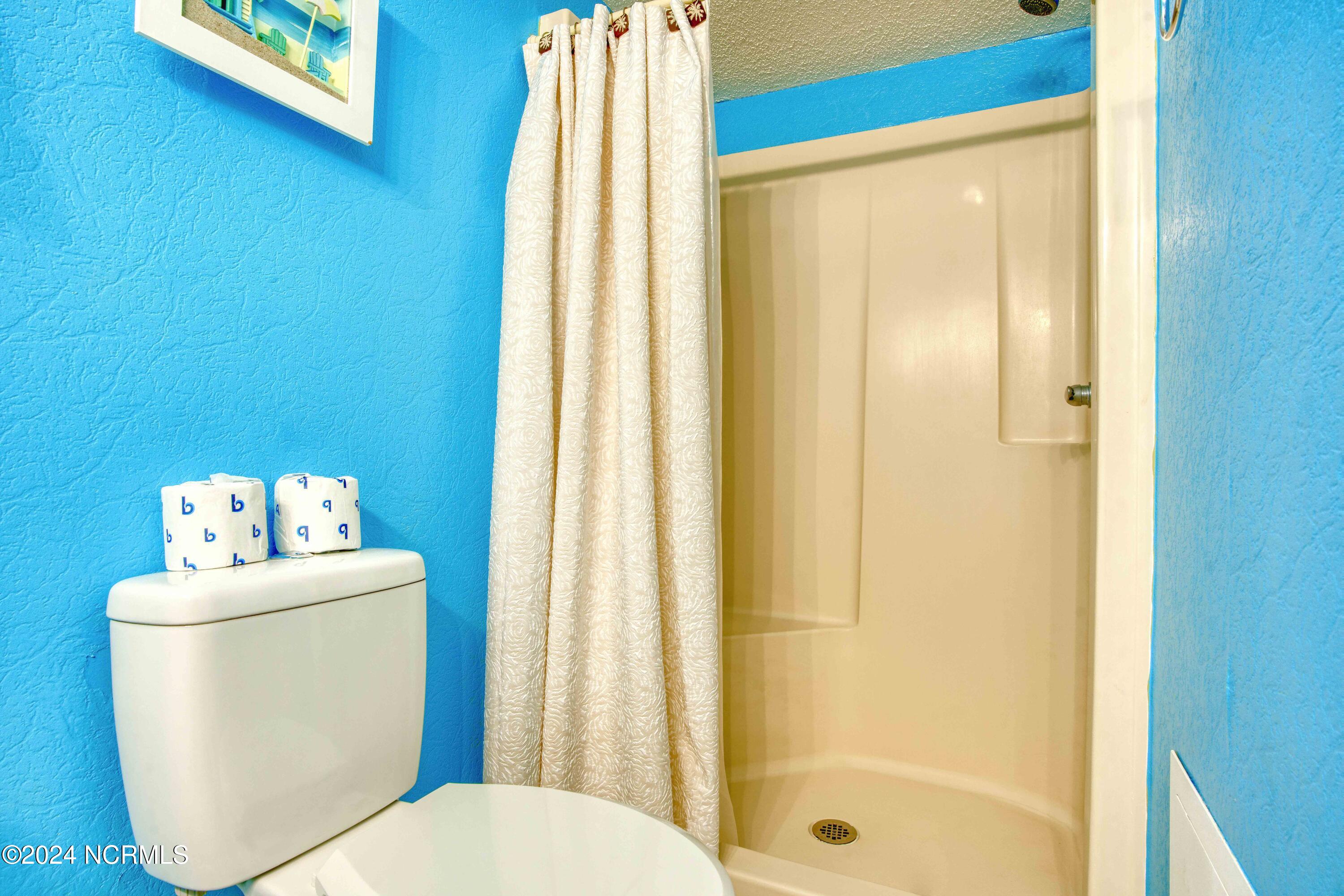 2362 New River Inlet Road North Topsail Beach, NC 28460 - Photo 27 of 49 2362 New River Inlet Road - Interiors -