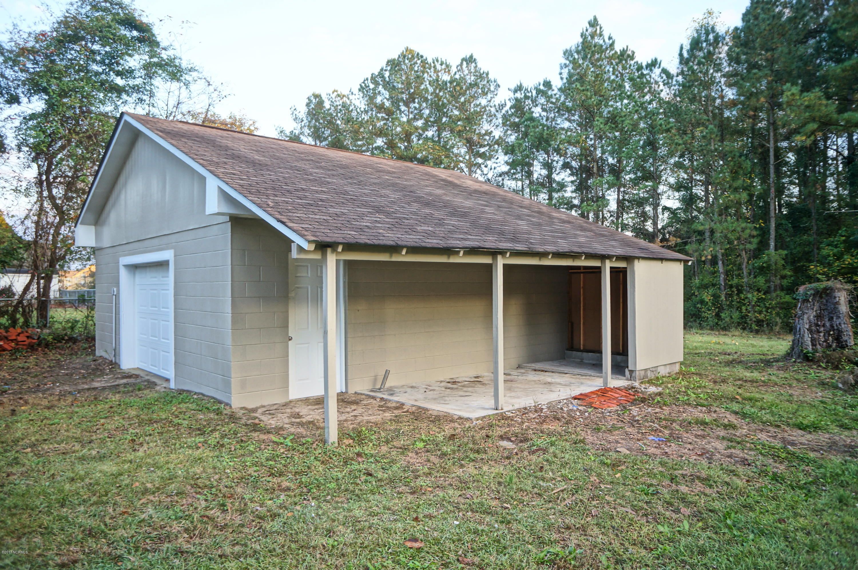 3709 Elveden Road New Bern, NC 28562 - Photo 11 of 34 Great for Storage