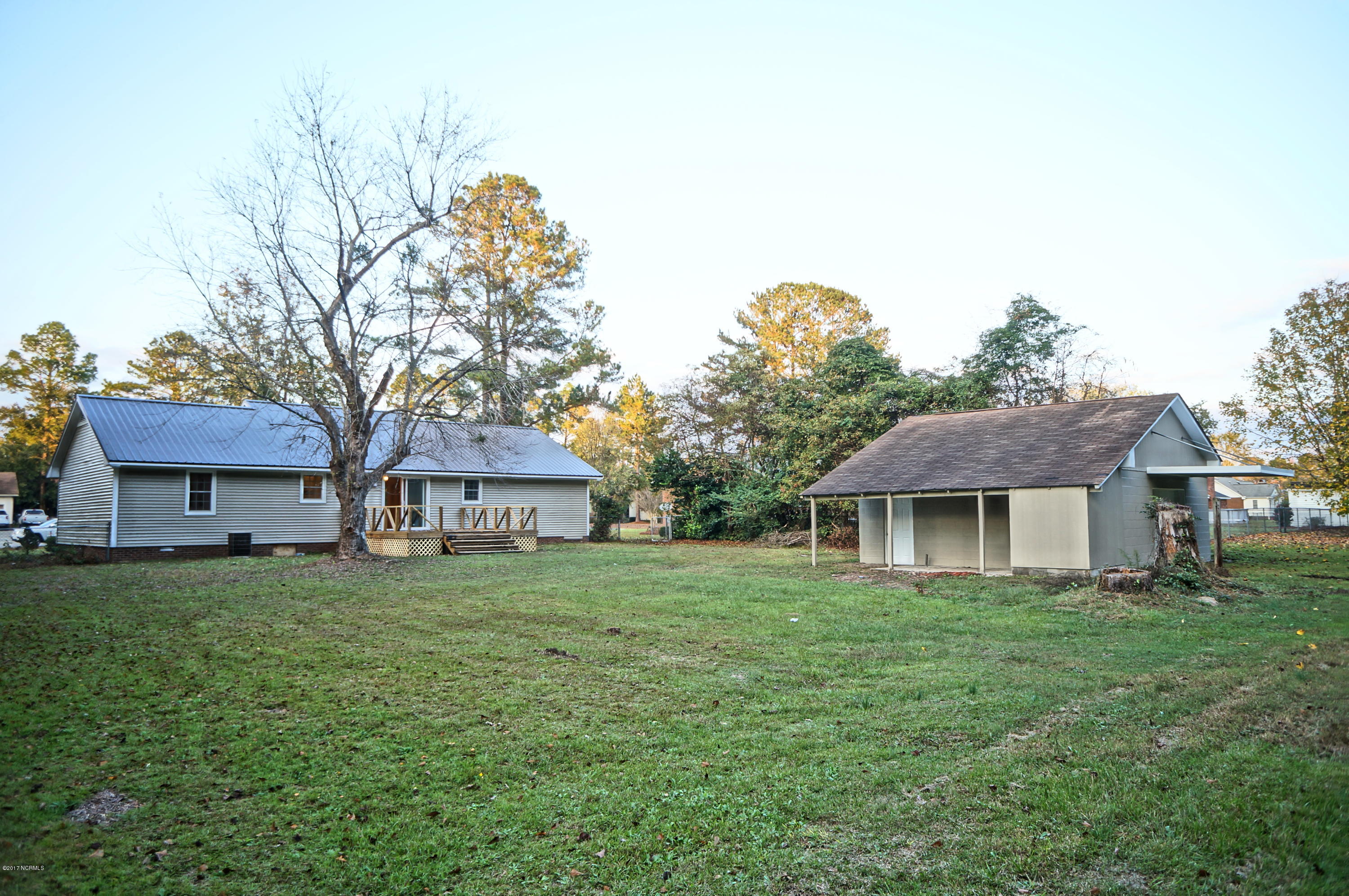 3709 Elveden Road New Bern, NC 28562 - Photo 12 of 34 Big Yard