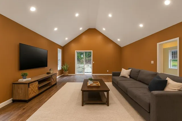 $839,000 | 18 Lakeshore Drive, Douglas, MA 01516