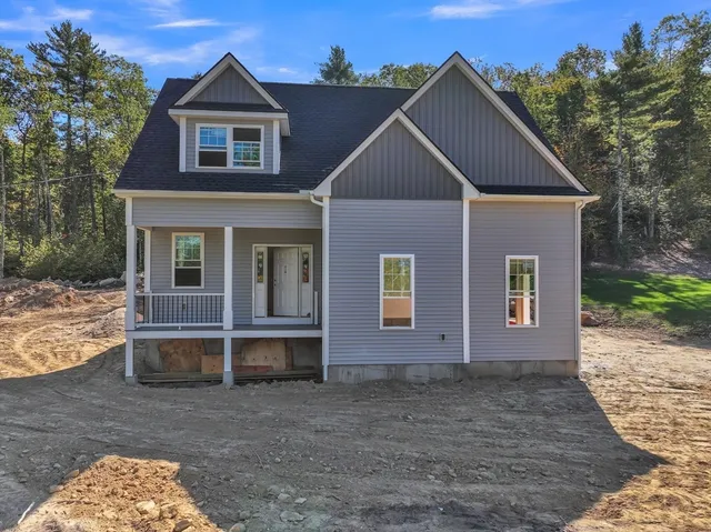 $839,000 | 18 Lakeshore Drive, Douglas, MA 01516