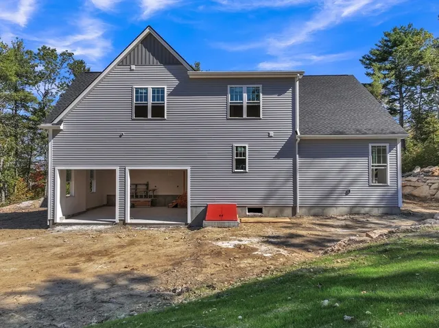 $839,000 | 18 Lakeshore Drive, Douglas, MA 01516