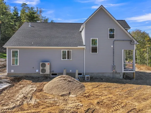 $839,000 | 18 Lakeshore Drive, Douglas, MA 01516