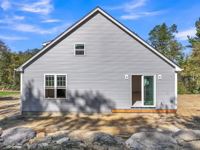 $839,000 | 18 Lakeshore Drive, Douglas, MA 01516