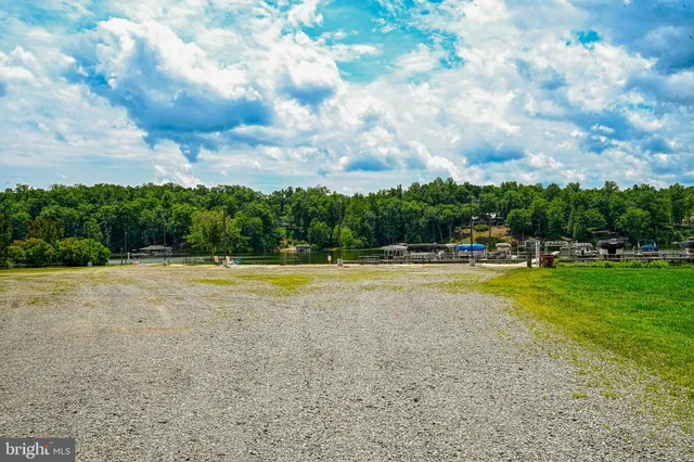 $795,000 | 219 Oakwood Drive, Mineral, VA 23117