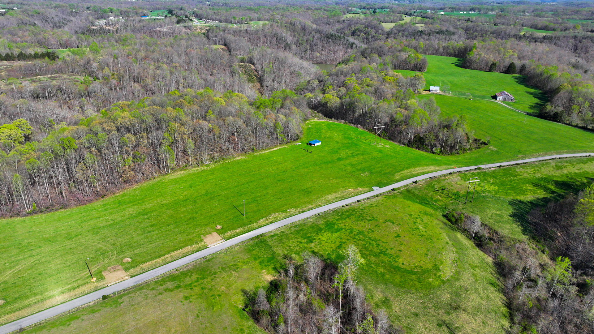 3260 Parks Ridge Road Russell Springs, KY 42642 - Photo 24 of 31 DJI_20240612173431_0046_D