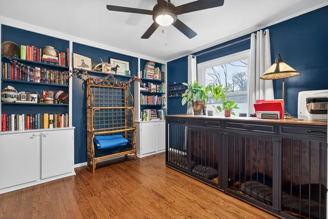 $365,000 | 714 East Eisenhower Avenue, Palatine, IL 60074