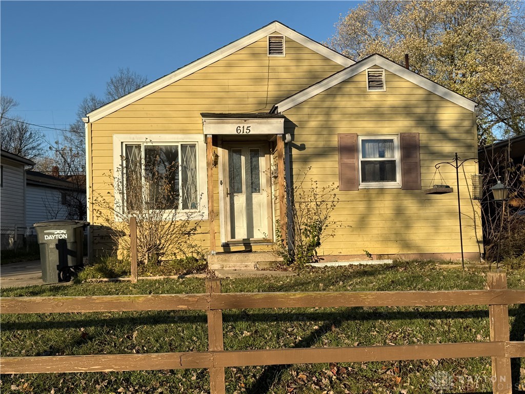 615 Circle Road Dayton, OH 45417 - Photo 1 of 20 Gallery Image 1
