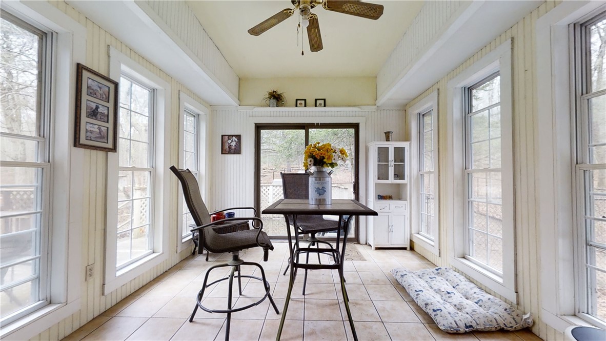 380 Lewis Farm Road Coventry, RI 02827 - Photo 12 of 32
