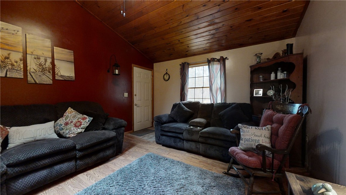 380 Lewis Farm Road Coventry, RI 02827 - Photo 13 of 32