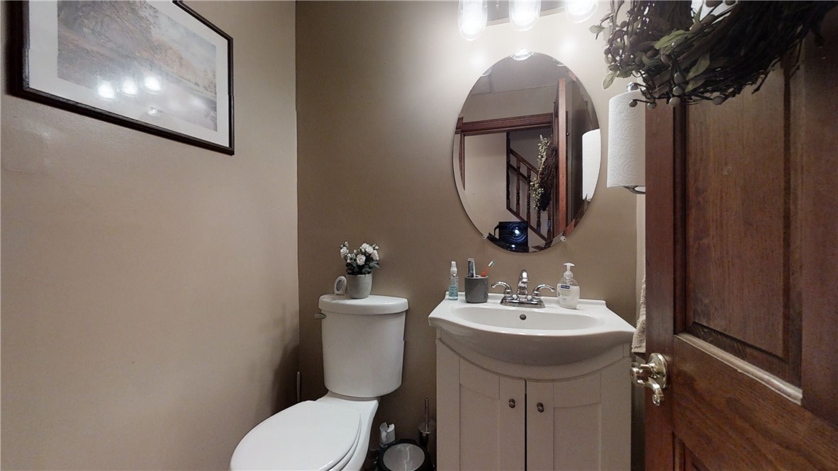 380 Lewis Farm Road Coventry, RI 02827 - Photo 17 of 32