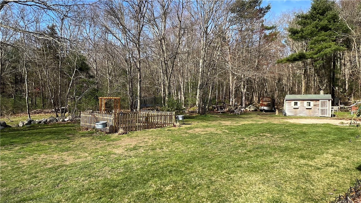 380 Lewis Farm Road Coventry, RI 02827 - Photo 28 of 32
