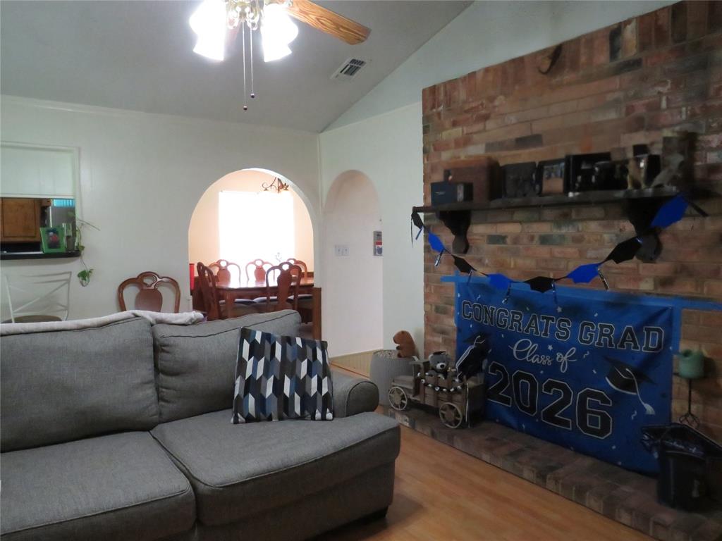 3308 Spring Valley Drive Bedford, TX 76021 - Photo 9 of 34