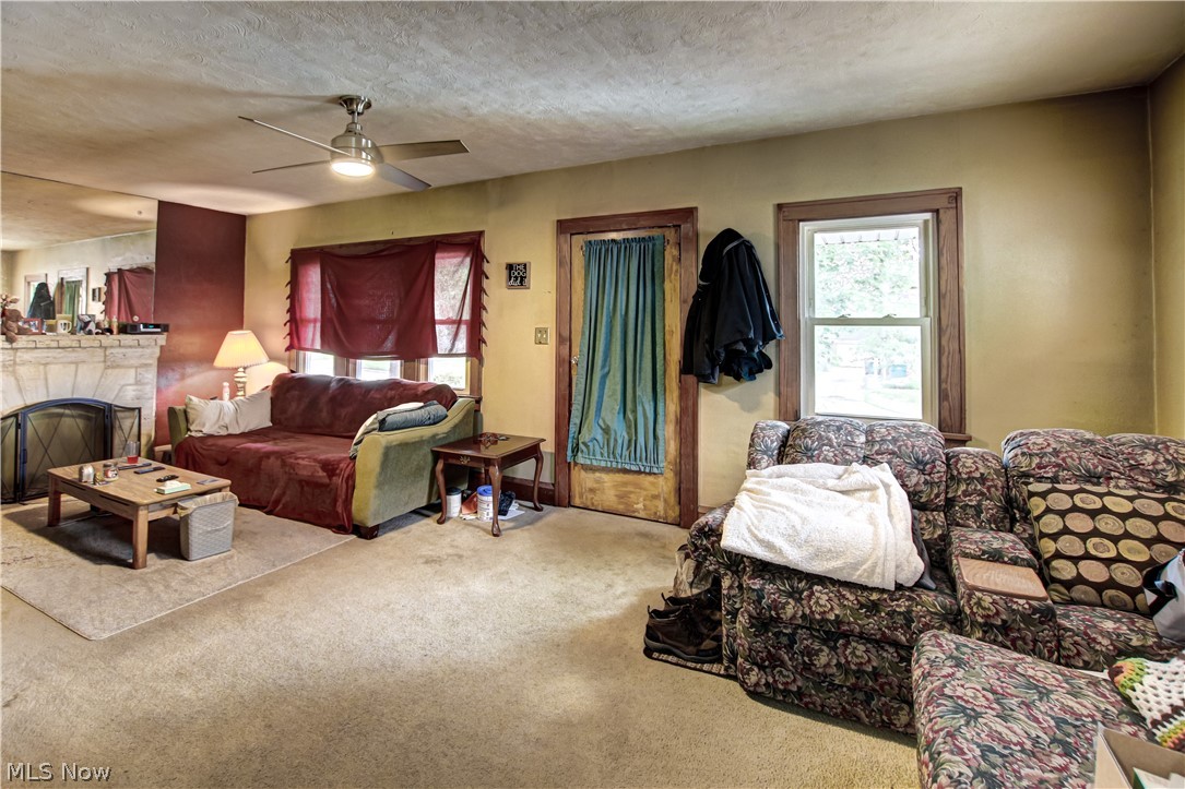25 Forbes Road Bedford, OH 44146 - Photo 8 of 33