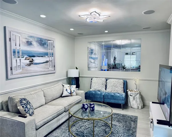 $6,500 | 1010 Northeast 8th Avenue, Unit 31F, Delray Beach, FL 33483