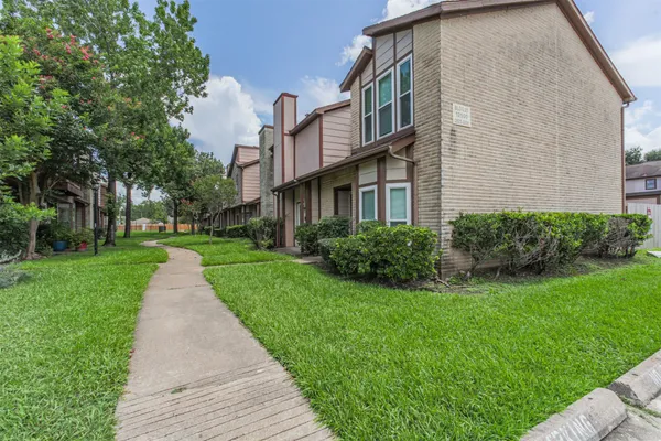 $1,449 | 12500 Brookglade Circle, Unit 206, Houston, TX 77099