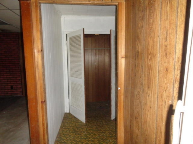 23653 2 Mile Road Newaygo, MI 49337 - Photo 5 of 15 Hallway