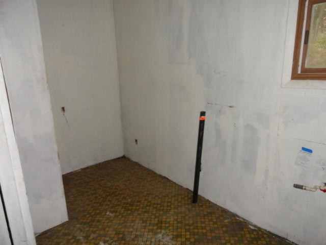 23653 2 Mile Road Newaygo, MI 49337 - Photo 9 of 15 Utilityroom