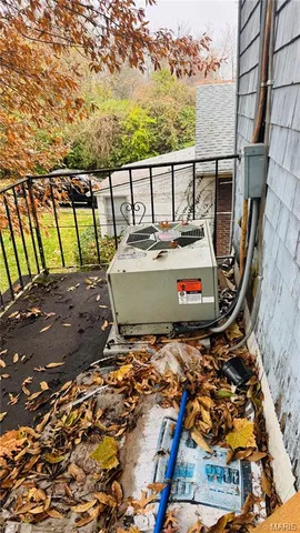 $130,000 | 2647 Carson Road, St. Louis, MO 63114