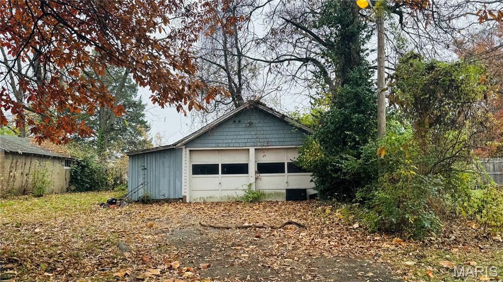 2647 Carson Road St. Louis, MO 63114 - Photo 18 of 20