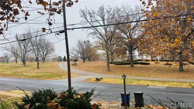 $130,000 | 2647 Carson Road, St. Louis, MO 63114