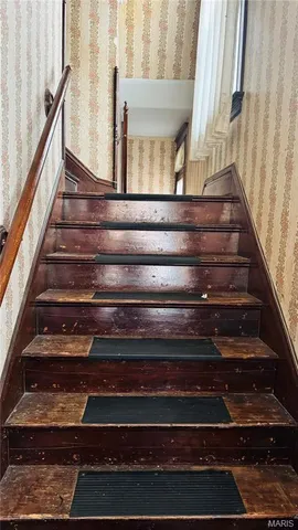 $130,000 | 2647 Carson Road, St. Louis, MO 63114