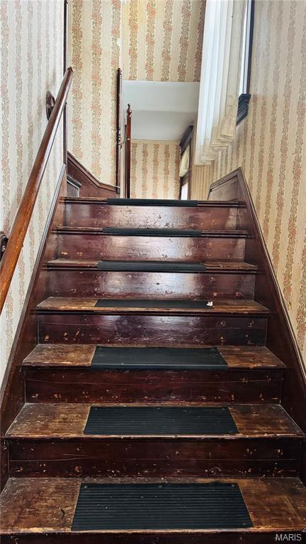 2647 Carson Road St. Louis, MO 63114 - Photo 4 of 20