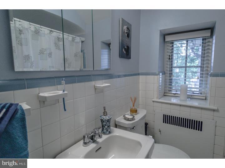 823 Summit Road Penn Valley, PA 19072 - Photo 17 of 24 Bathroom