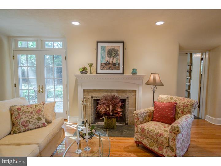 823 Summit Road Penn Valley, PA 19072 - Photo 6 of 24 Living Room