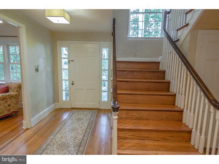 823 Summit Road Penn Valley, PA 19072 - Photo 10 of 24 Foyer