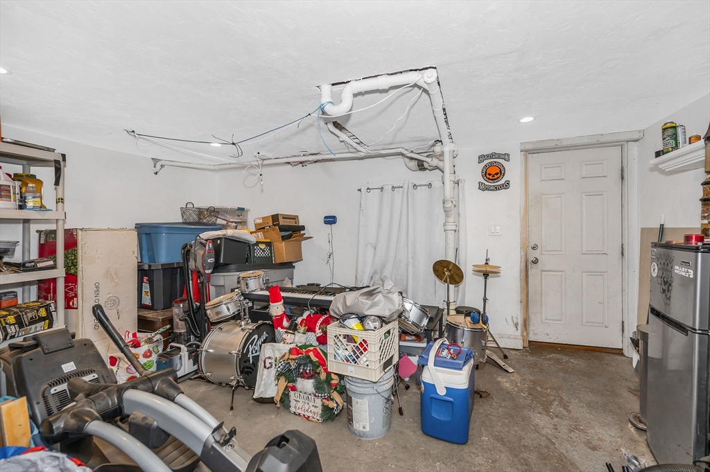 106 Grove Street Reading, MA 01867 - Photo 31 of 37